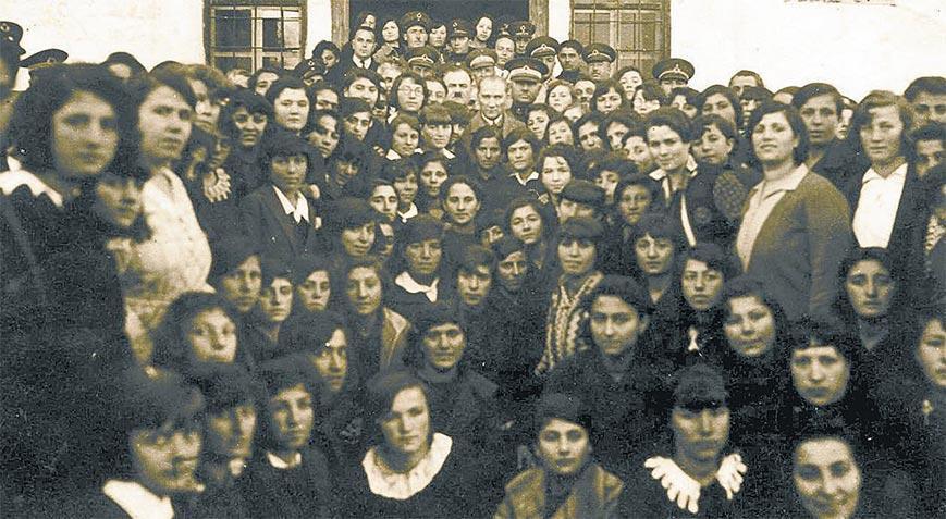 TÜRK KADIN DEVRİMİ
