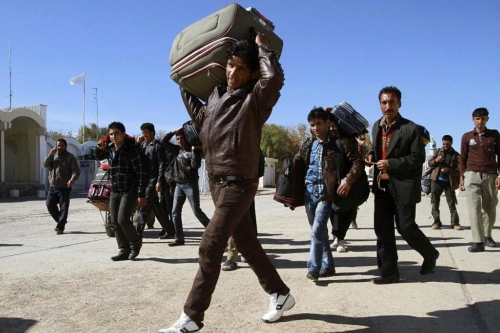 İÇERİDEKİ DIŞ GÜÇLER