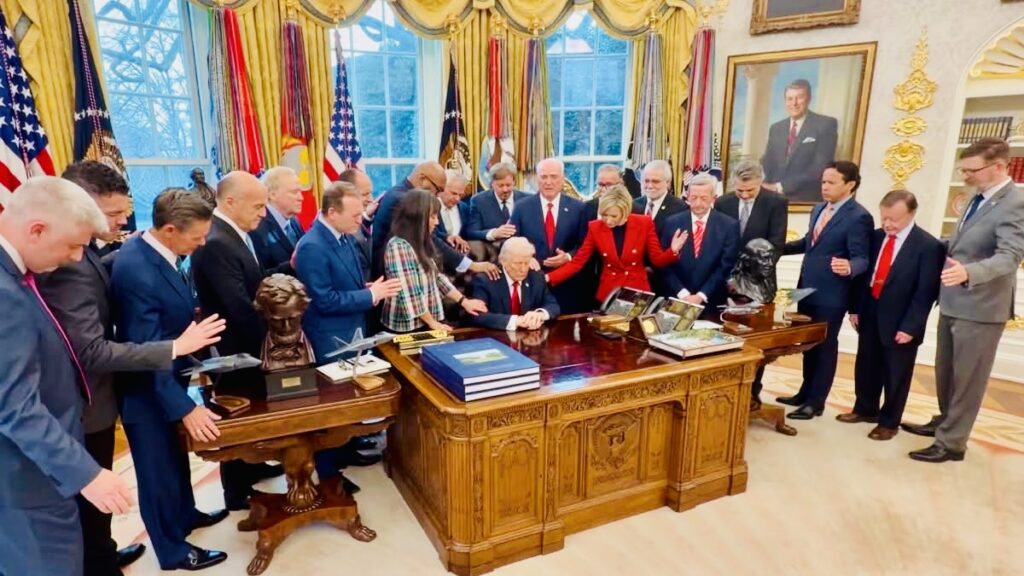 YENİ ORTAÇAĞ VE YENİPAPALAR